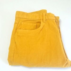 Mens fall yellow corduroy straight leg pants. Like new. Size 33/32.